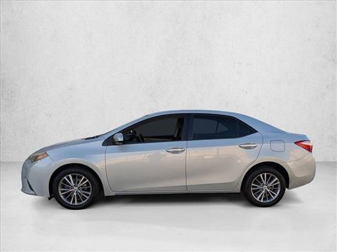 Used 2014 Toyota Corolla LE image 8