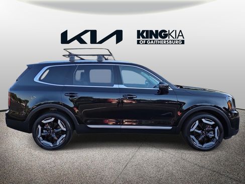 Certified 2023 Kia Telluride EX w/ EX Captain's Chair Package AWD/4WD image 2