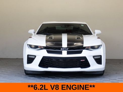 Used 2018 Chevrolet Camaro SS RWD image 4