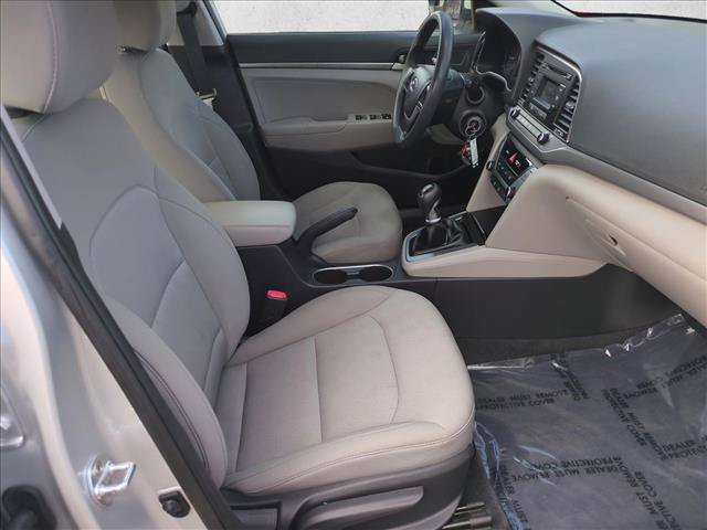 Used 2018 Hyundai Elantra SE FWD image 19
