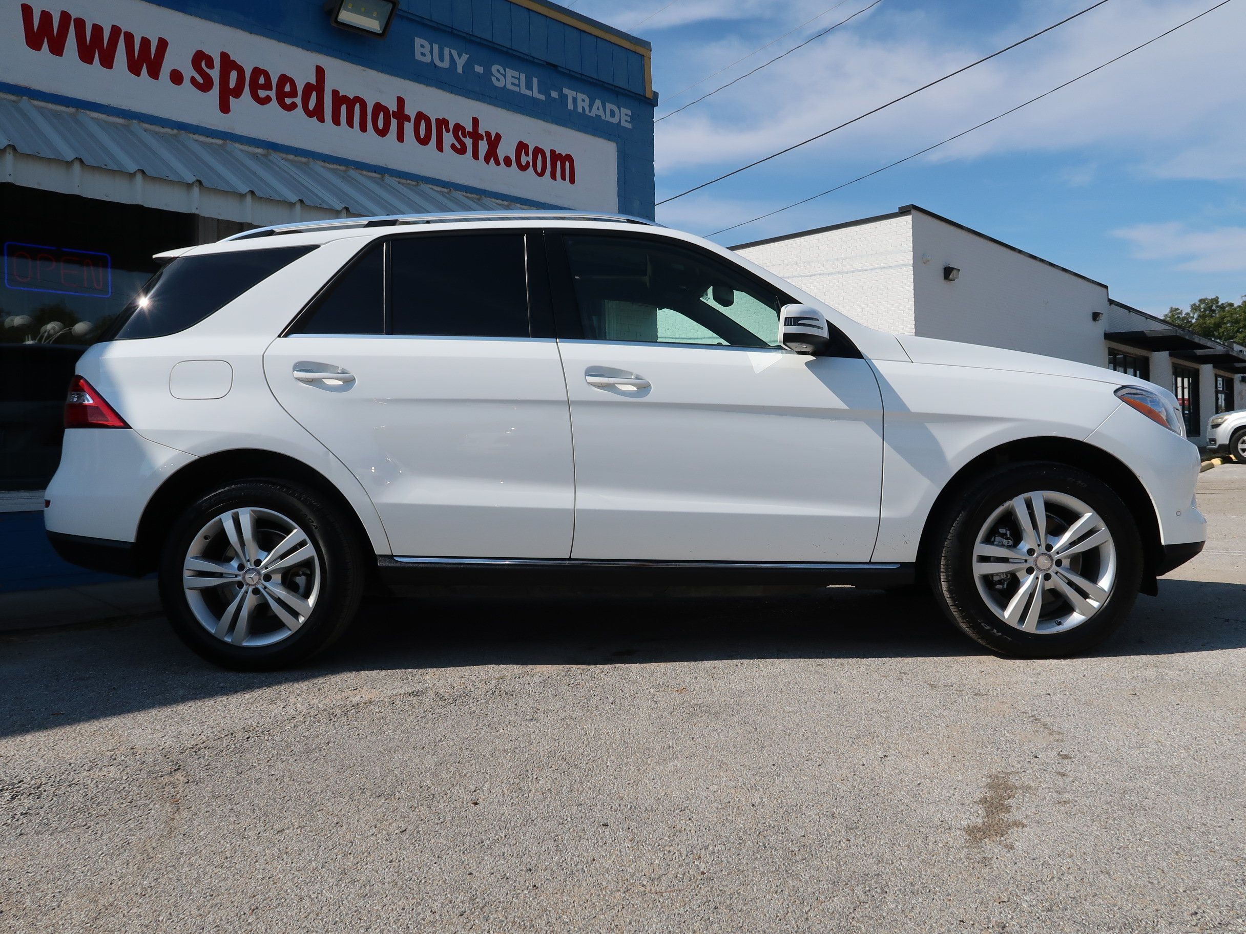 Used 2015 Mercedes-Benz ML 350 2WD image 4