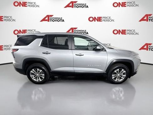 Used 2025 Chevrolet Equinox LT FWD image 8