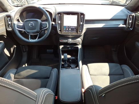 Used 2023 Volvo C40 P8 Recharge Ultimate w/ Protection Package Premier AWD/4WD image 11