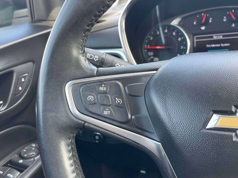 Used 2018 Chevrolet Equinox LT w/ Sun & Infotainment Package AWD/4WD image 21
