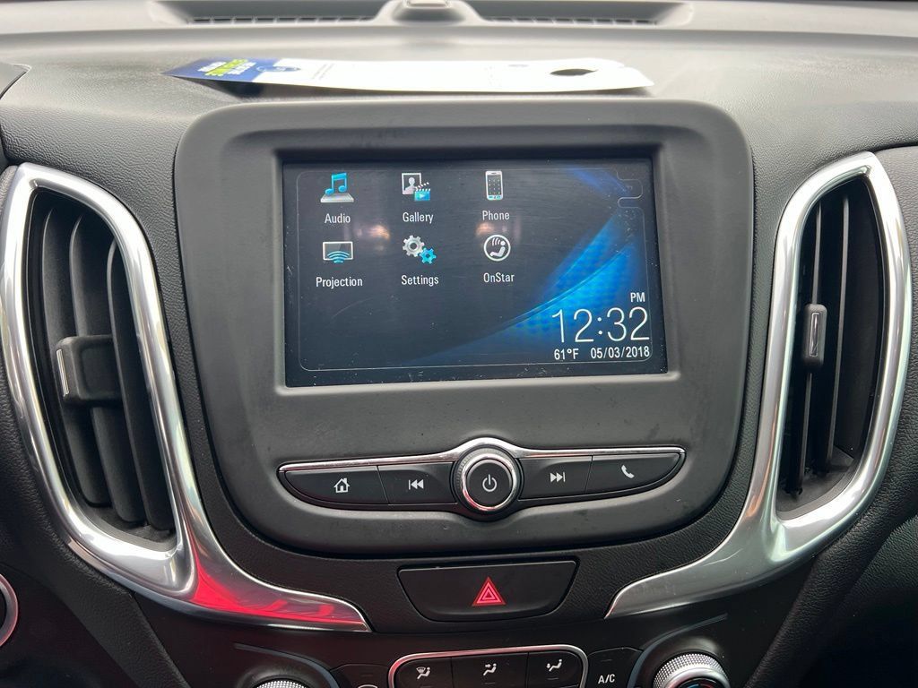 Used 2018 Chevrolet Equinox LT FWD image 36