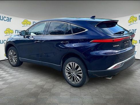 Used 2023 Toyota Venza Limited AWD/4WD image 5