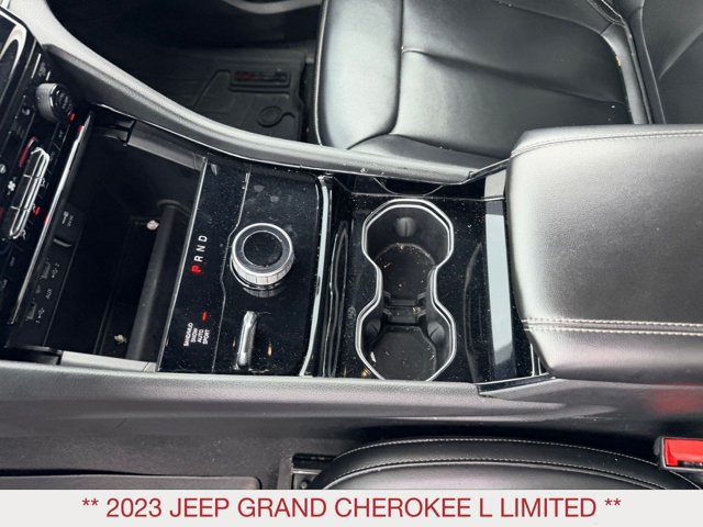 Used 2023 Jeep Grand Cherokee L Limited AWD/4WD image 14