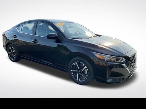 Used 2025 Nissan Sentra SV FWD image 21