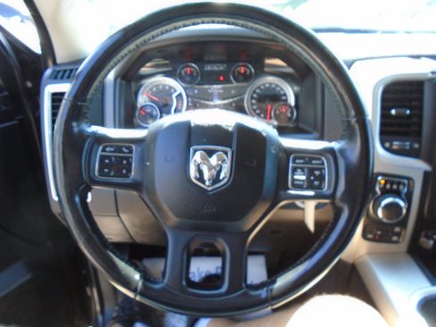 Used 2018 RAM 1500 Outdoorsman AWD/4WD image 16