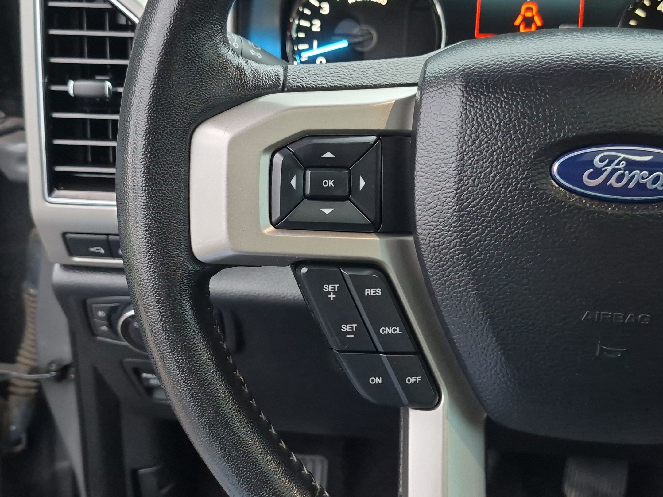 Used 2020 Ford F150 Lariat w/ Equipment Group 502A Luxury AWD/4WD image 20