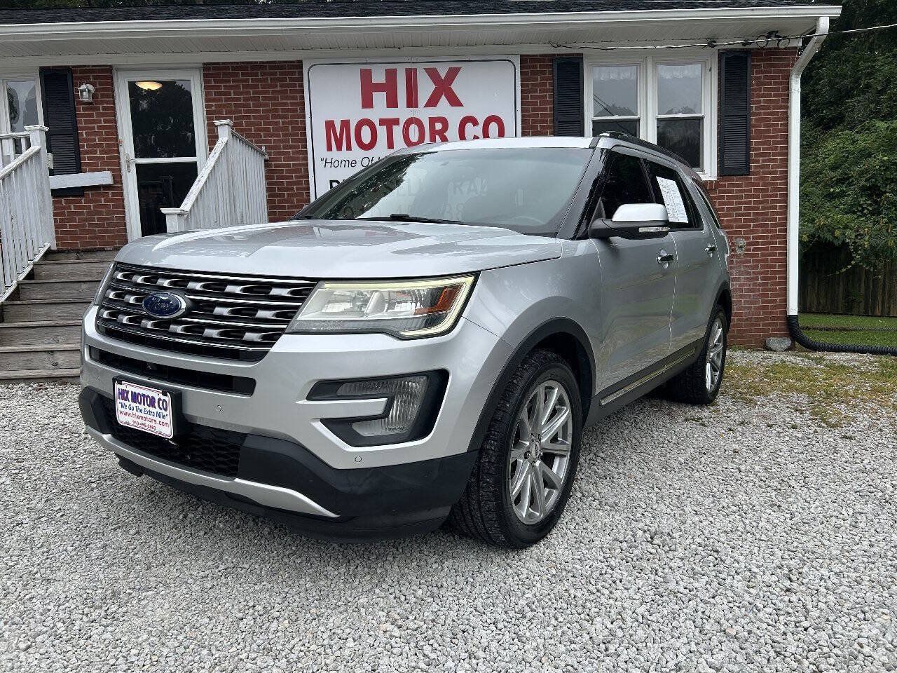 Used 2017 Ford Explorer Limited AWD/4WD image 1