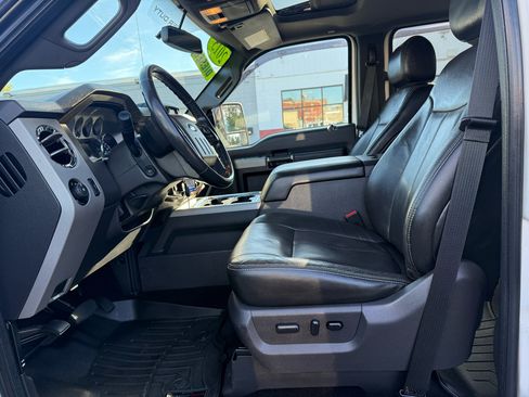 Used 2015 Ford F350 Lariat w/ Chrome Package image 31