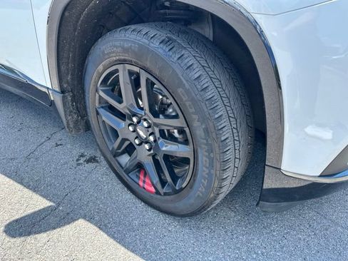 Used 2021 Chevrolet Traverse Premier w/ Redline Edition AWD/4WD image 7