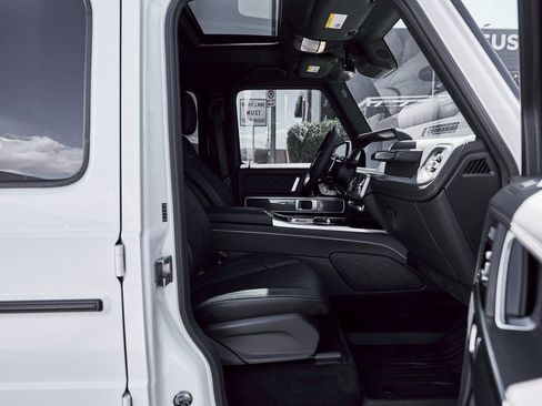 Used 2025 Mercedes-Benz G 63 AMG 4MATIC image 26