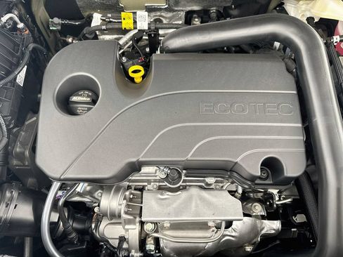 New 2026 Chevrolet Equinox LT w/ Convenience Package II FWD image 31