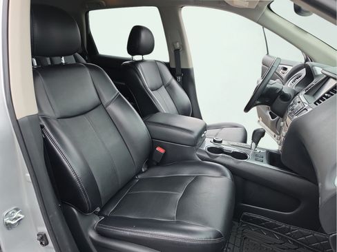 Used 2020 Nissan Pathfinder SL AWD/4WD image 19