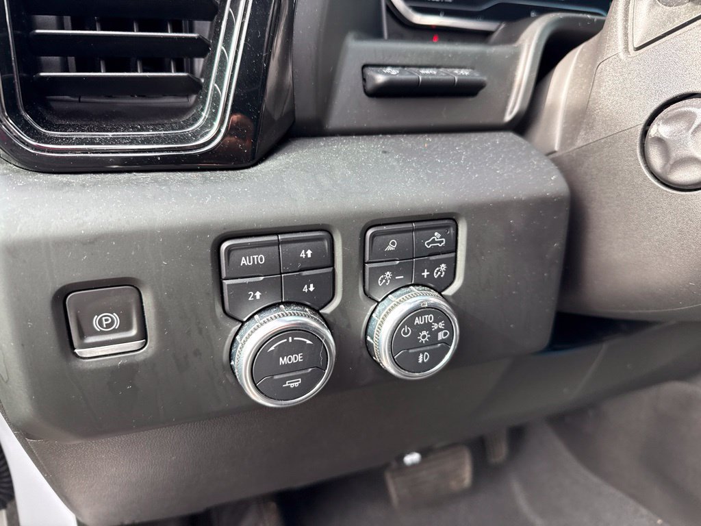 Used 2022 GMC Sierra 1500 AT4X AWD/4WD image 31
