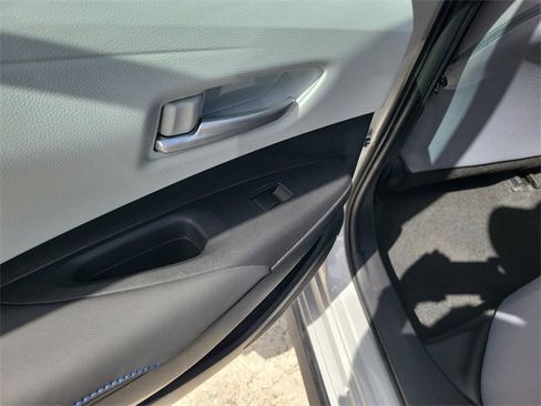 Used 2022 Toyota Corolla SE image 10