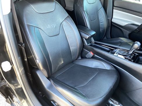 Used 2022 Jeep Compass Limited w/ Elite Group image 10