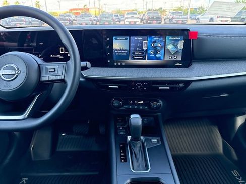 New 2026 Nissan Kicks SV FWD image 17