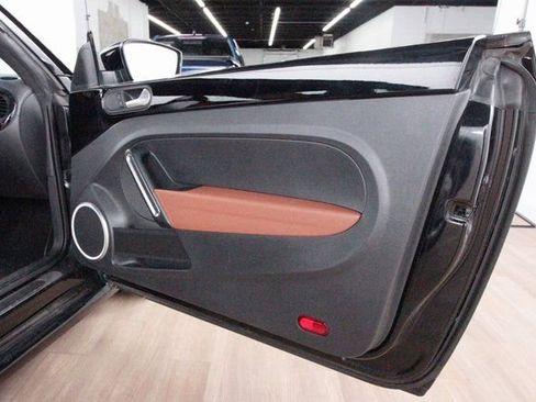 Used 2016 Volkswagen Beetle 1.8T Classic image 23