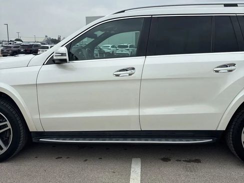 Used 2017 Mercedes-Benz GLS 550 4MATIC image 4