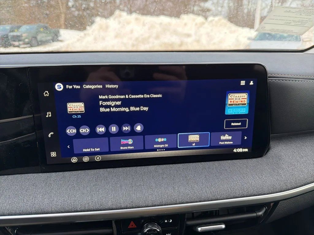 Used 2026 Nissan Kicks SV w/ Cold Weather Package AWD/4WD image 15