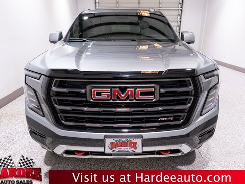 Used 2025 GMC Yukon AT4 Ultimate w/ LPO, Floor Liner Package AWD/4WD image 7