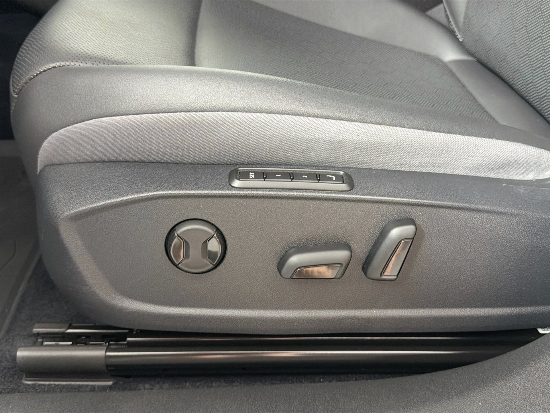 Used 2023 Volkswagen ID.4 S RWD image 18
