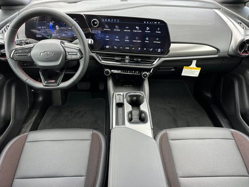 New 2026 Chevrolet Equinox EV RS image 15