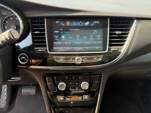 Used 2018 Buick Encore Preferred AWD/4WD image 16