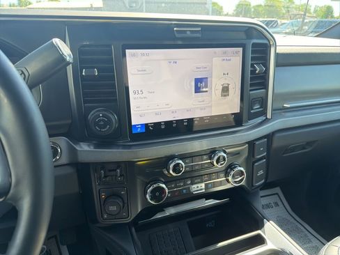 Used 2025 Ford F250 Platinum AWD/4WD image 17