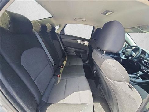 Used 2024 Kia Forte LXS FWD image 17