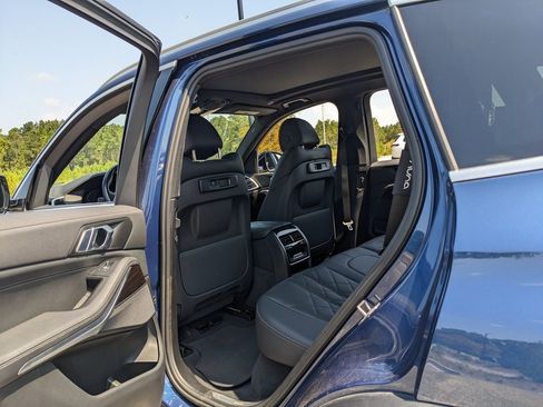 Used 2023 BMW X5 xDrive45e image 37