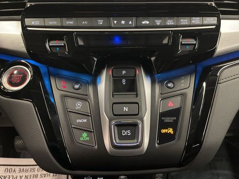 Used 2025 Honda Odyssey Touring image 26