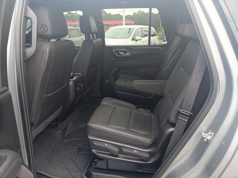 Used 2024 Chevrolet Tahoe Z71 w/ Luxury Package AWD/4WD image 19