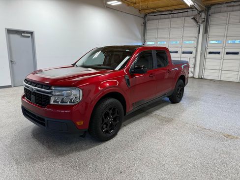Used 2022 Ford Maverick Lariat w/ Lariat Luxury Package AWD/4WD image 2