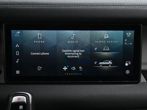 Used 2023 Land Rover Defender 110 X-Dynamic SE image 31