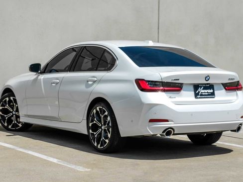 Used 2025 BMW 330i xDrive Sedan w/ Premium Package AWD/4WD image 11