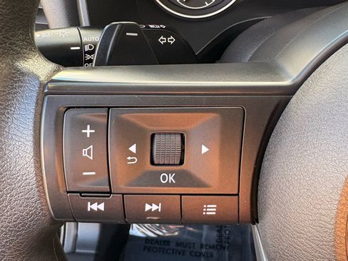 Used 2024 Nissan Rogue SV image 13