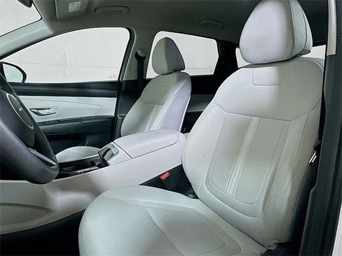Certified 2025 Hyundai Tucson SEL image 11