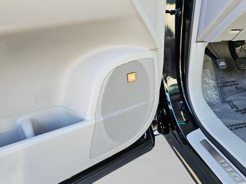 Used 2009 Toyota Highlander Limited image 23