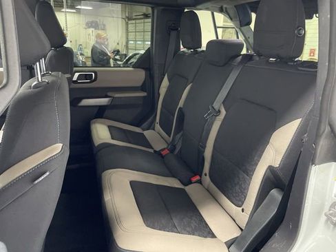 Used 2021 Ford Bronco Wildtrak image 23