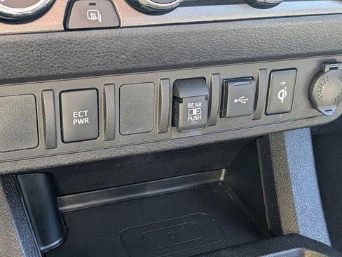 Certified 2023 Toyota Tacoma TRD Off-Road AWD/4WD image 23