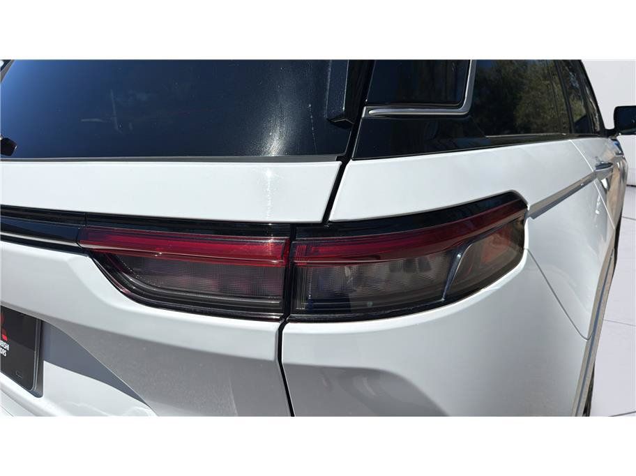 Used 2022 Jeep Grand Cherokee Summit AWD/4WD image 39