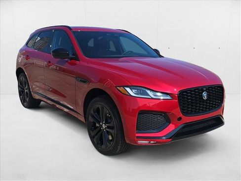 New 2026 Jaguar F-PACE R-Dynamic S image 3