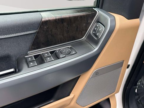 Used 2022 Ford F150 Lariat w/ Equipment Group 502A High image 20