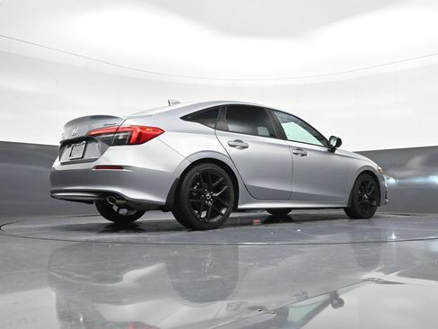 Used 2023 Honda Civic Sport image 25