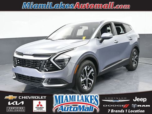 Used 2025 Kia Sportage EX image 1