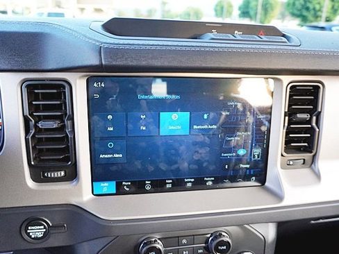 Used 2025 Ford Bronco Outer Banks image 23